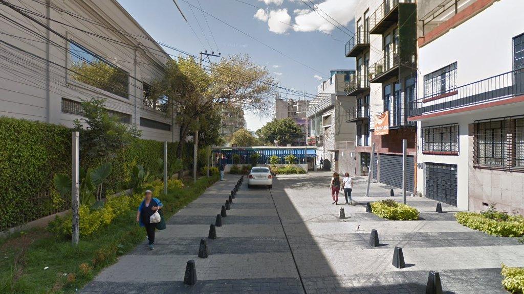 Tramo peatonal de Salvador Alvarado, a una cuadra