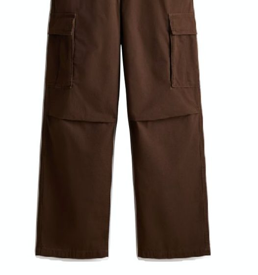 Pantalón cargo café oscuro