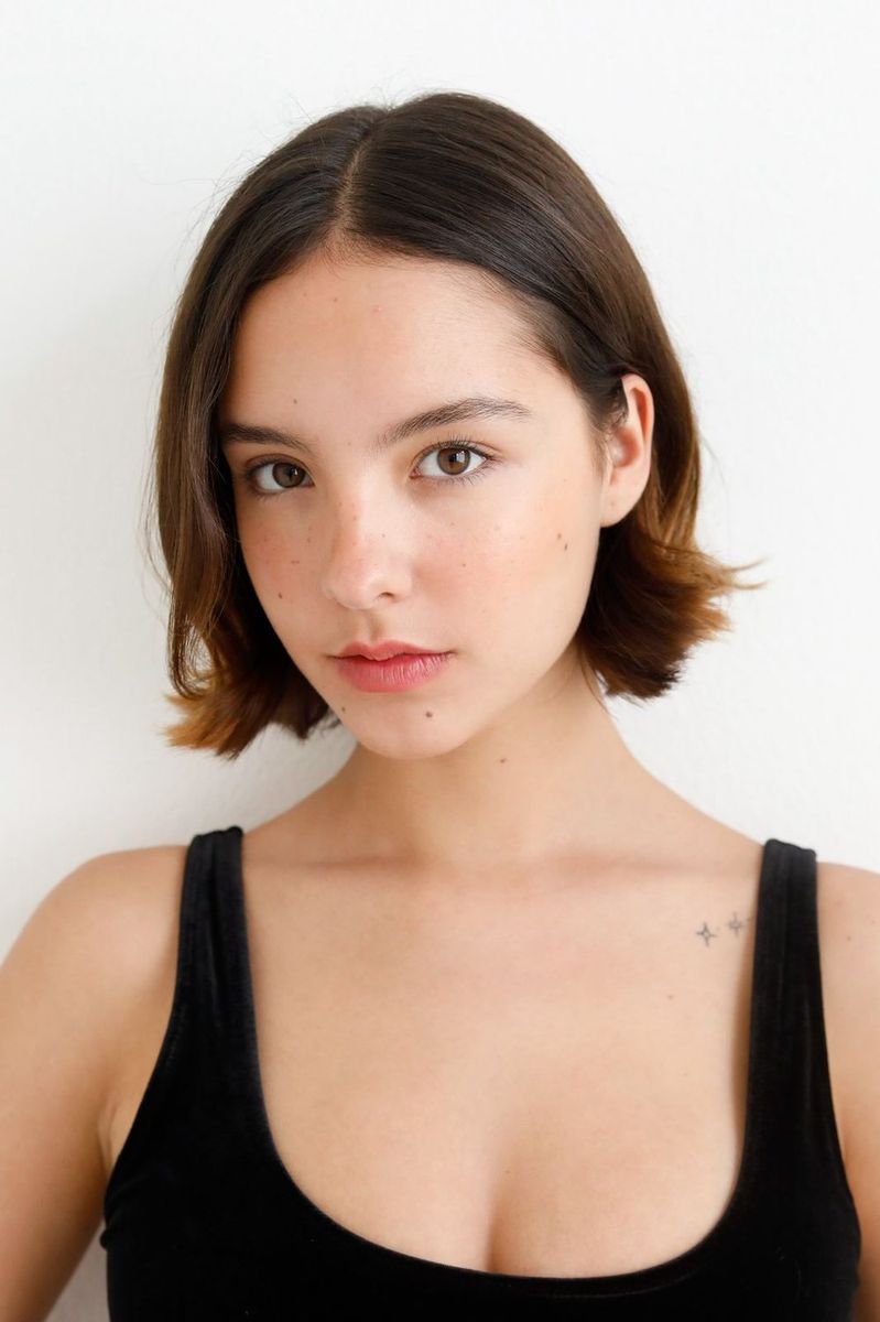 Maya Bartlett foto 3